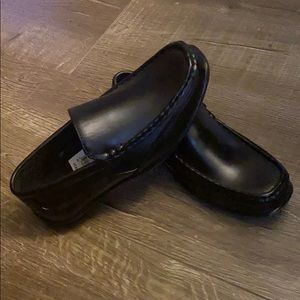 Kids dress shoes